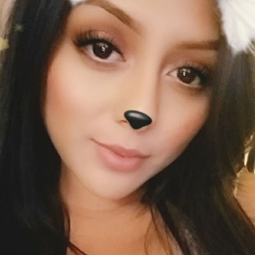 Meet your Posher, Nayely